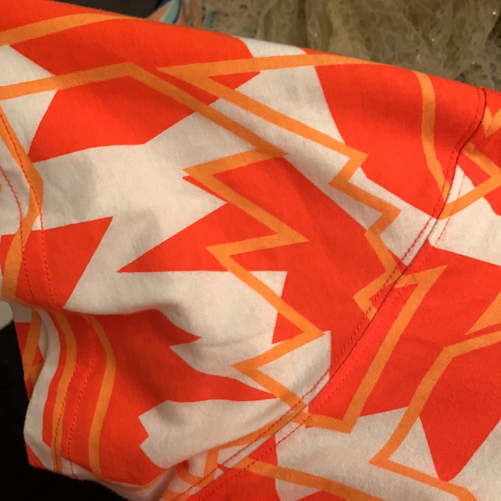 FINAL SALE!! NWOT BEST Puma Shirt !!! ONE OF A KIND!! L/XL ***PLUS FREEBIE! - Picture 5 of 13